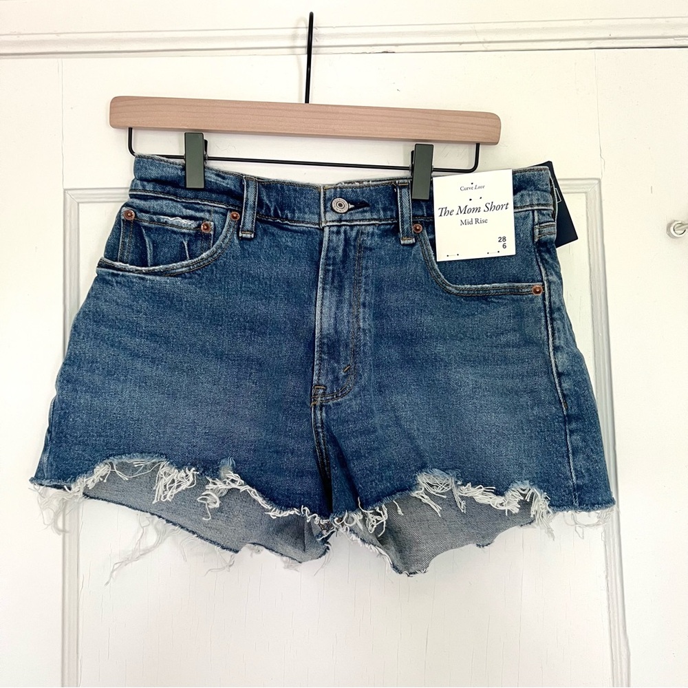 New ABERCROMBIE & FITCH Curve Love Mid Rise Mom Shorts